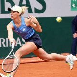 Viktorija Golubic n'a inscrit que 2 jeux dans son 2e tour à Paris KEYSTONE/EPA/CHRISTOPHE PETIT TESSON